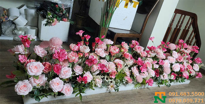 Bồn hoa hồng lụa cao cấp