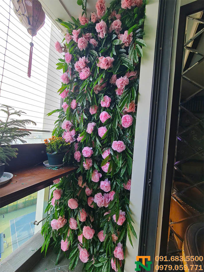 tường hoa mẫu đơn hồng giả đẹp